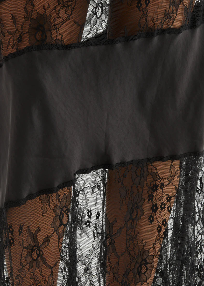 Jorgie Lace Maxi Dress - Black