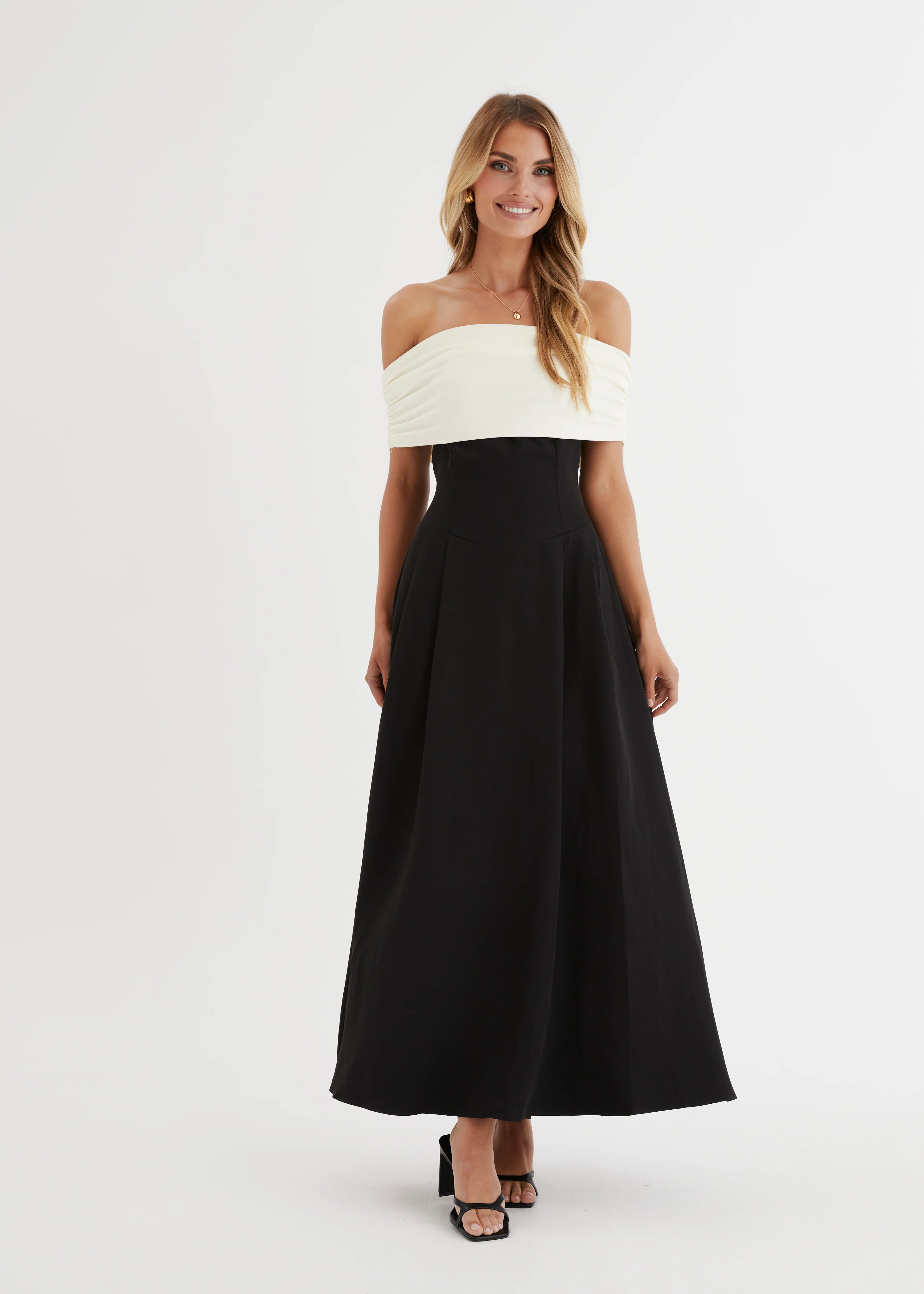 Alexiah Off Shoulder Maxi Dress - Black
