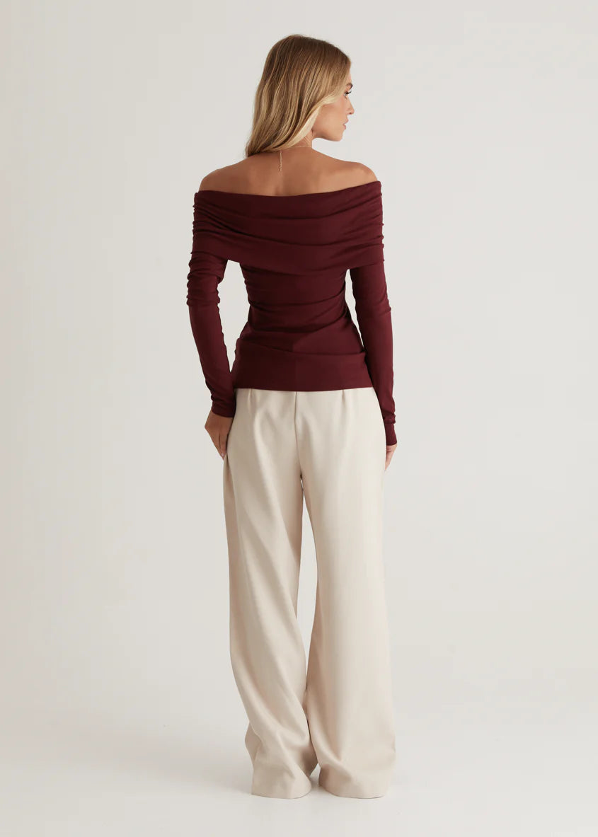 Rayz Off Shoulder Top - Mahogany