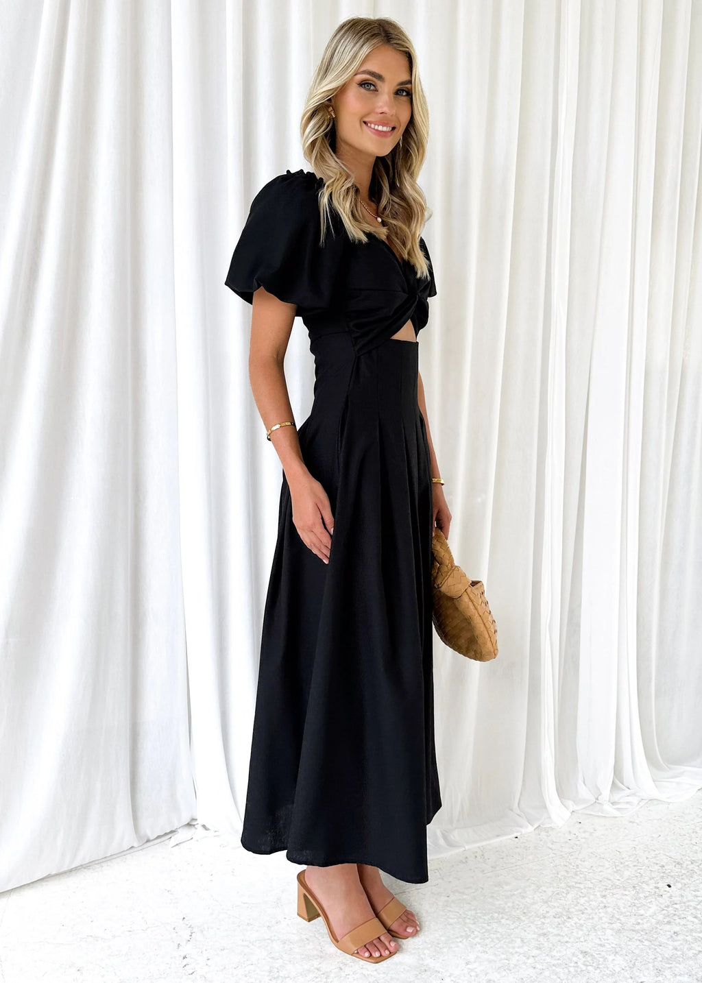 Larttie Off Shoulder Midi Dress - Black