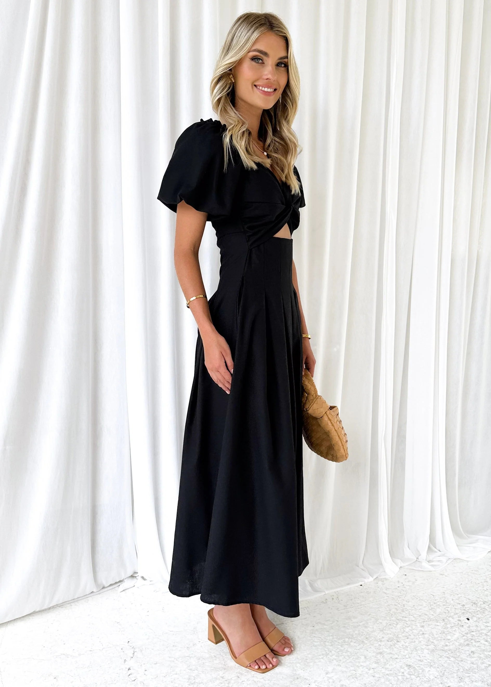 Larttie Off Shoulder Midi Dress - Black