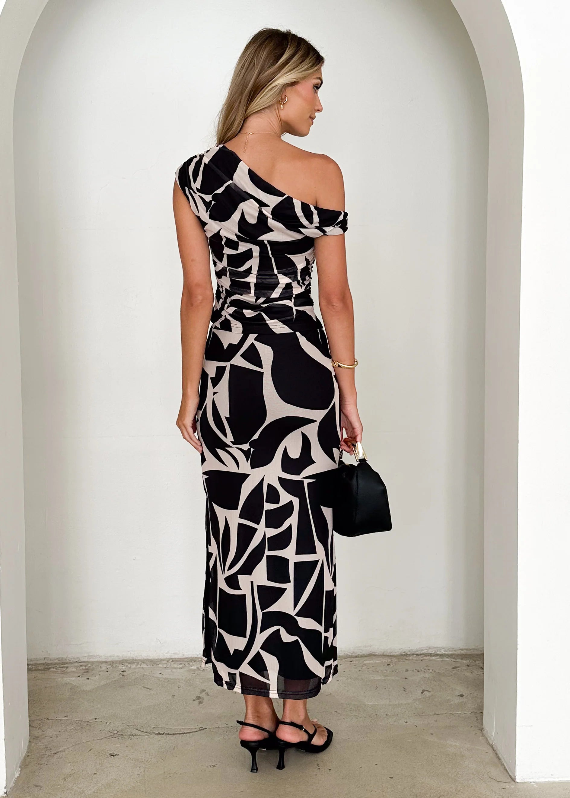 Lavidia One Shoulder Top - Black Abstract