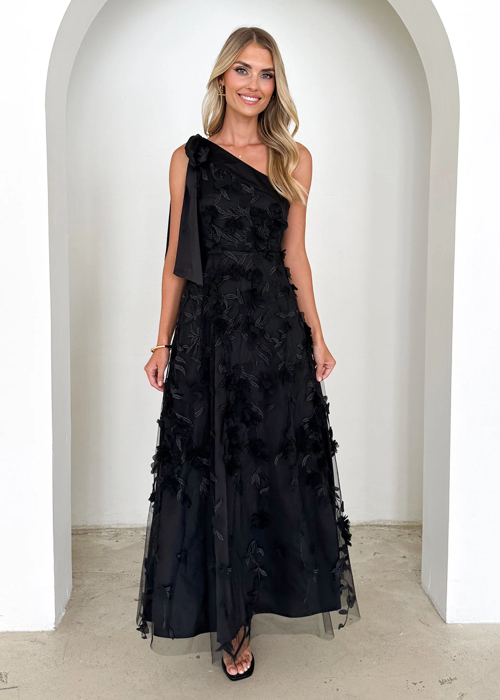 Devotion One Shoulder Midi Dress - Black