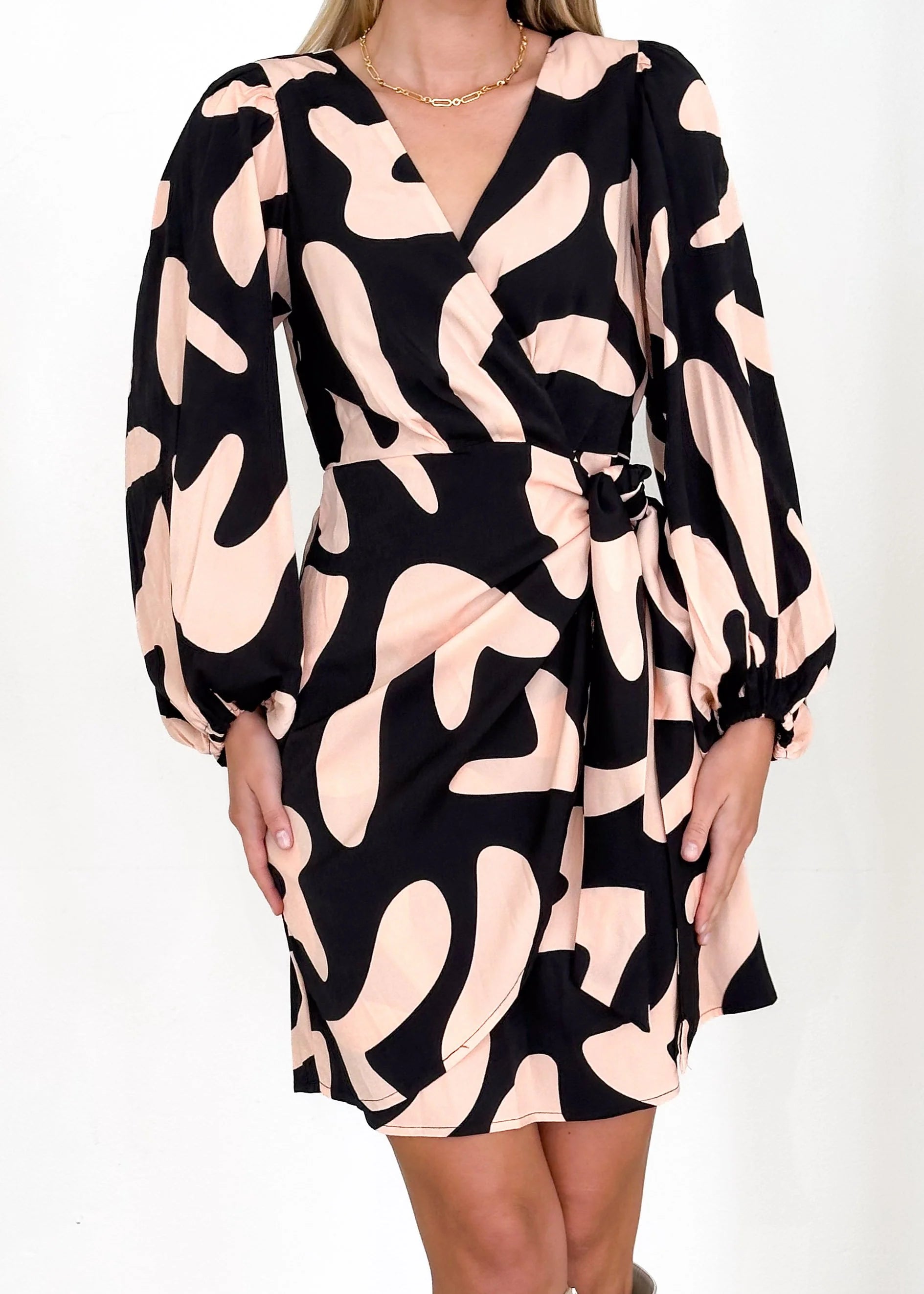 Theorra Dress - Peach Vacation