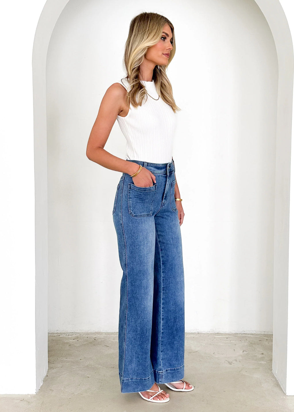 Zekroe Wide Leg Jeans - Mid Blue