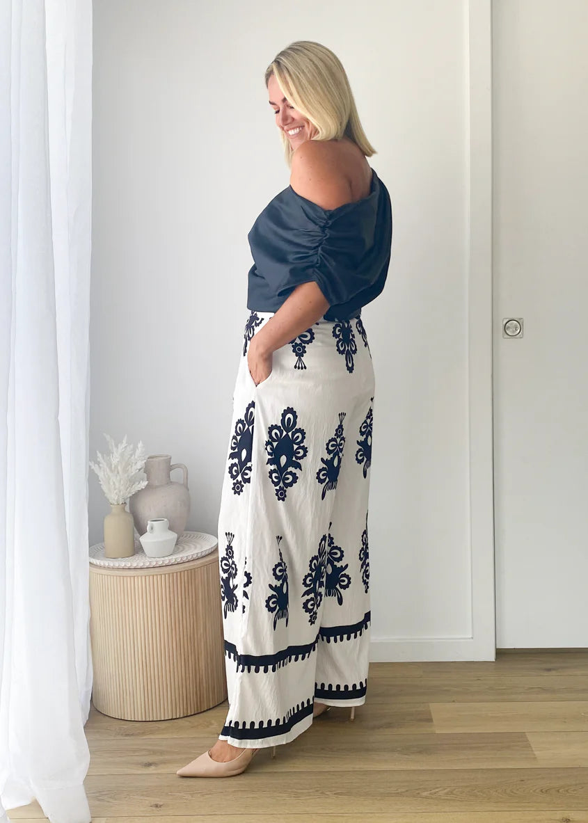 Kakoda Pants - Black Abstract