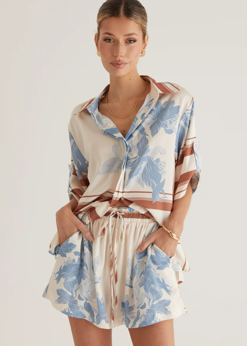 Kaycie Shorts - Blue Flowers