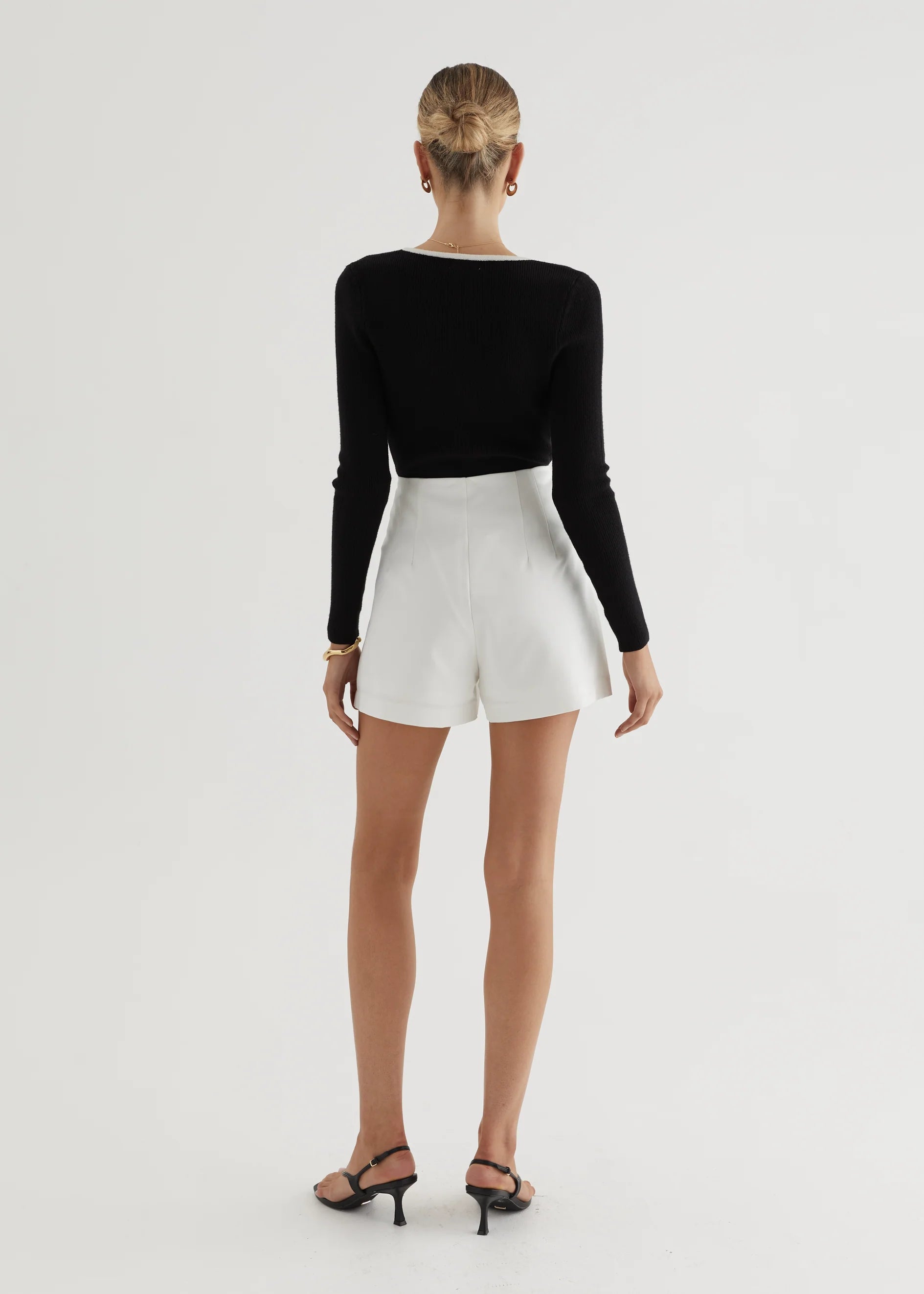 Piovera Shorts - Off White