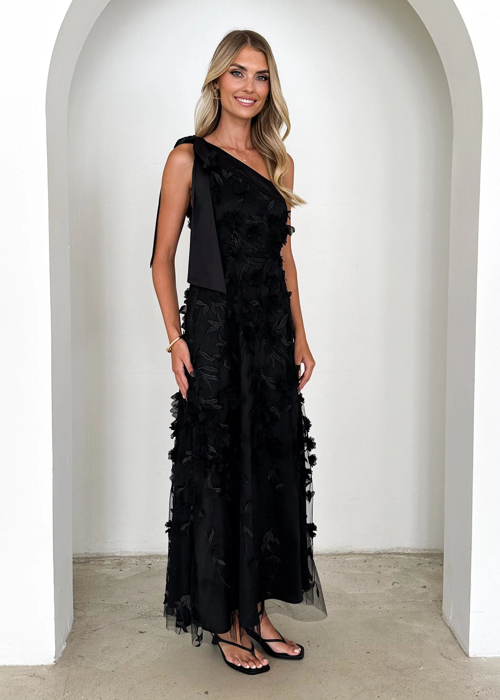 Devotion One Shoulder Midi Dress - Black