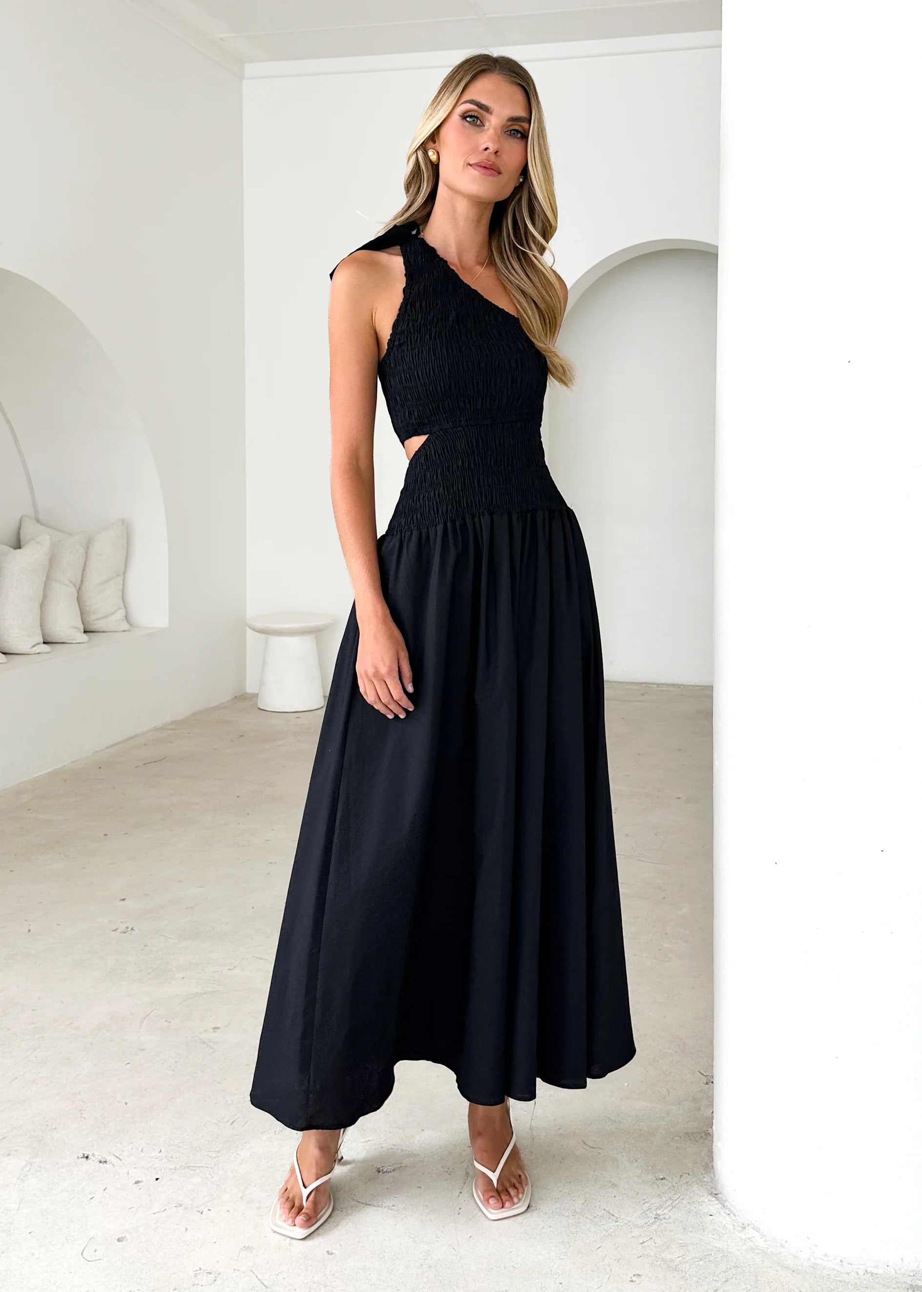 Villa One Shoulder Maxi Dress - Black