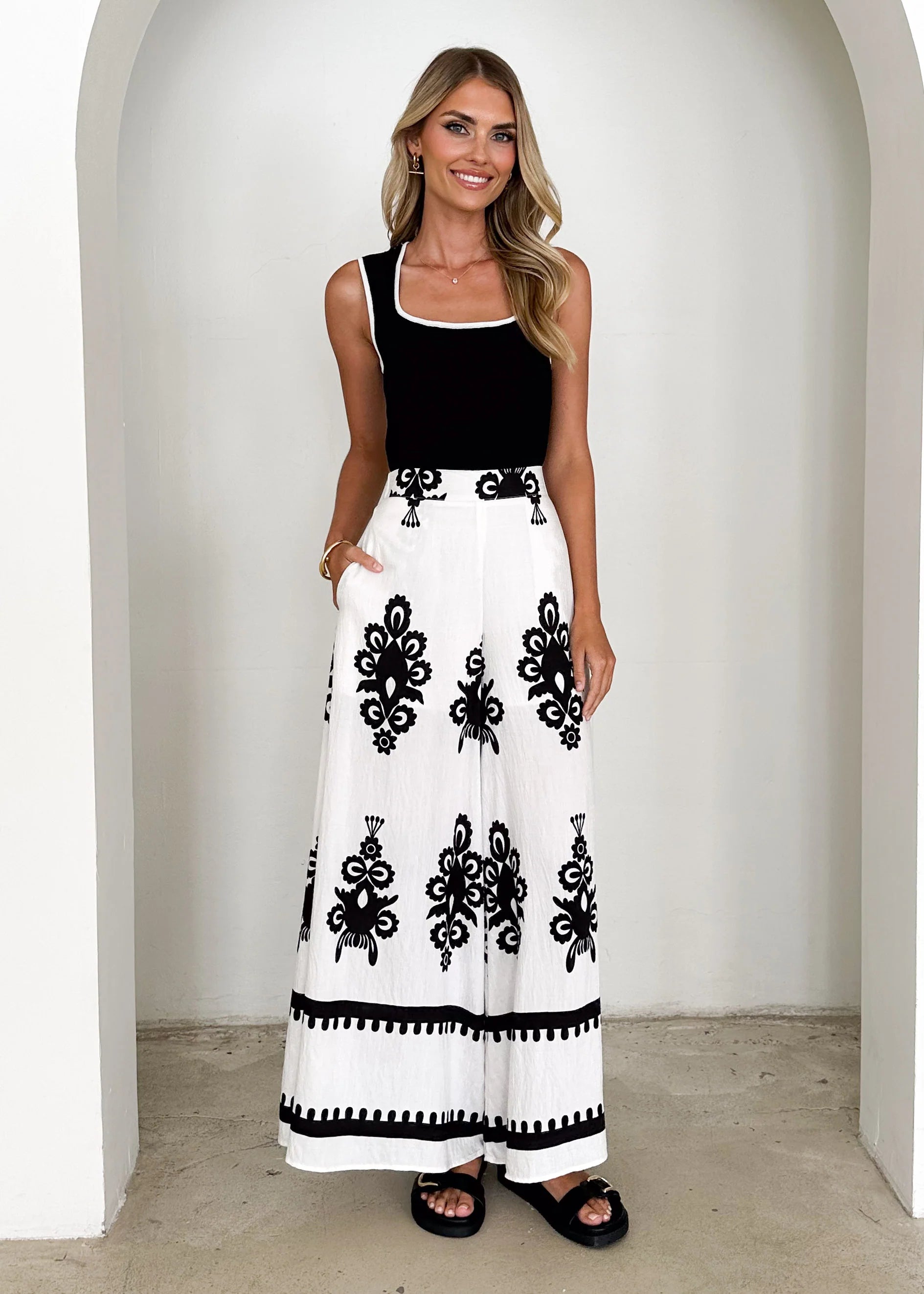 Kakoda Pants - Black Abstract