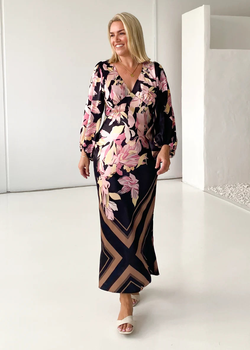 Stetha Maxi Dress - Black Floral