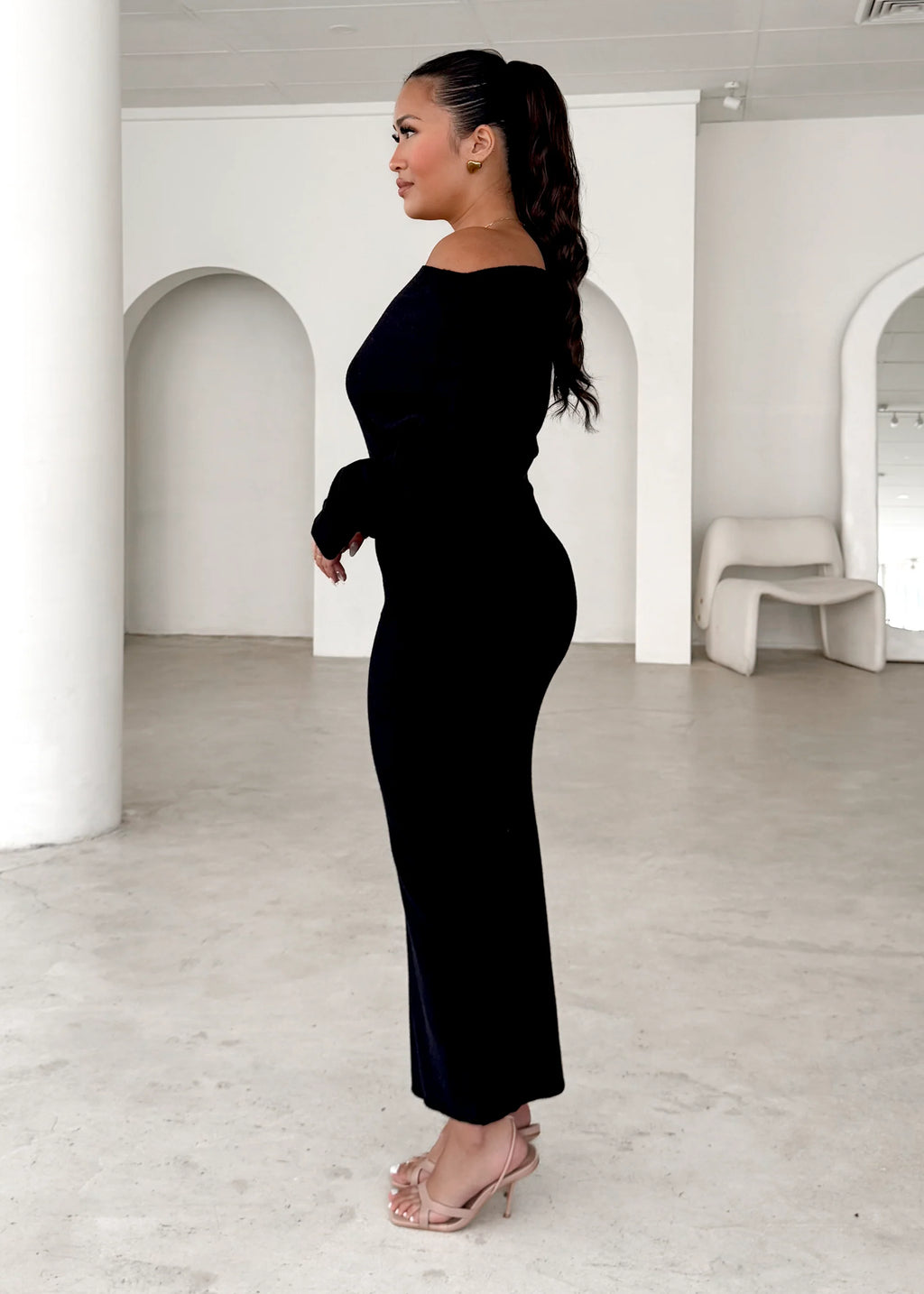 Milena Drop Shoulder Knit Midi Dress - Black