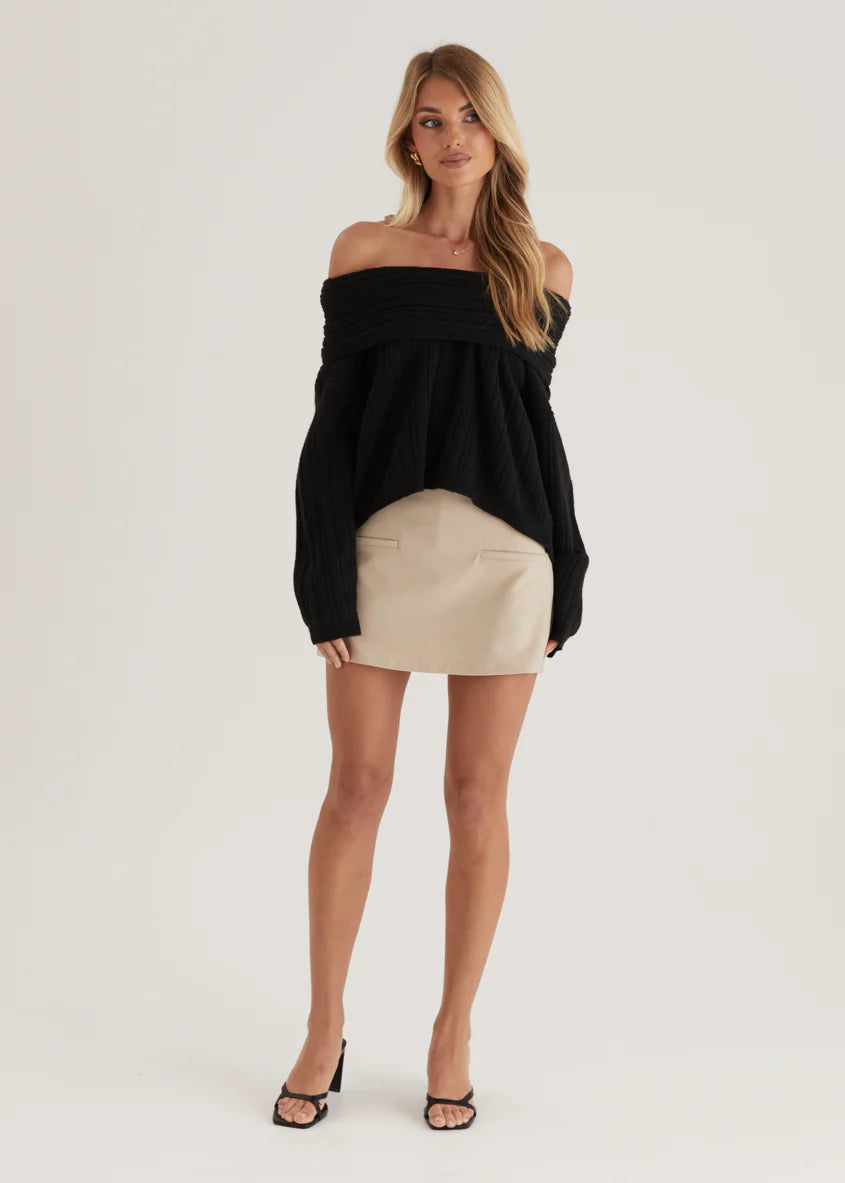 Shiloh Off Shoulder Sweater - Black