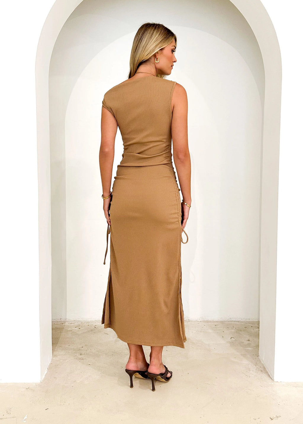 Wilderra Stretch Midi Dress - Latte