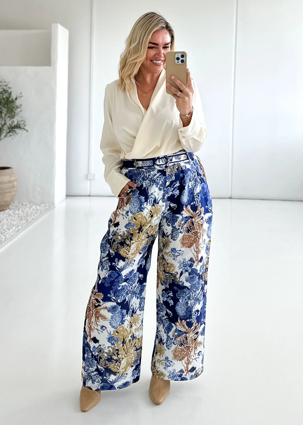 Tethroe Pants - Navy Chateau