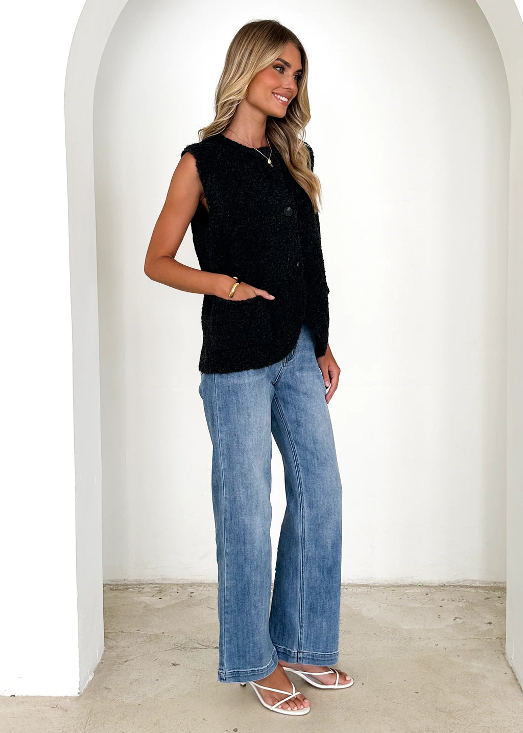 Tarragon Knitted Vest - Black