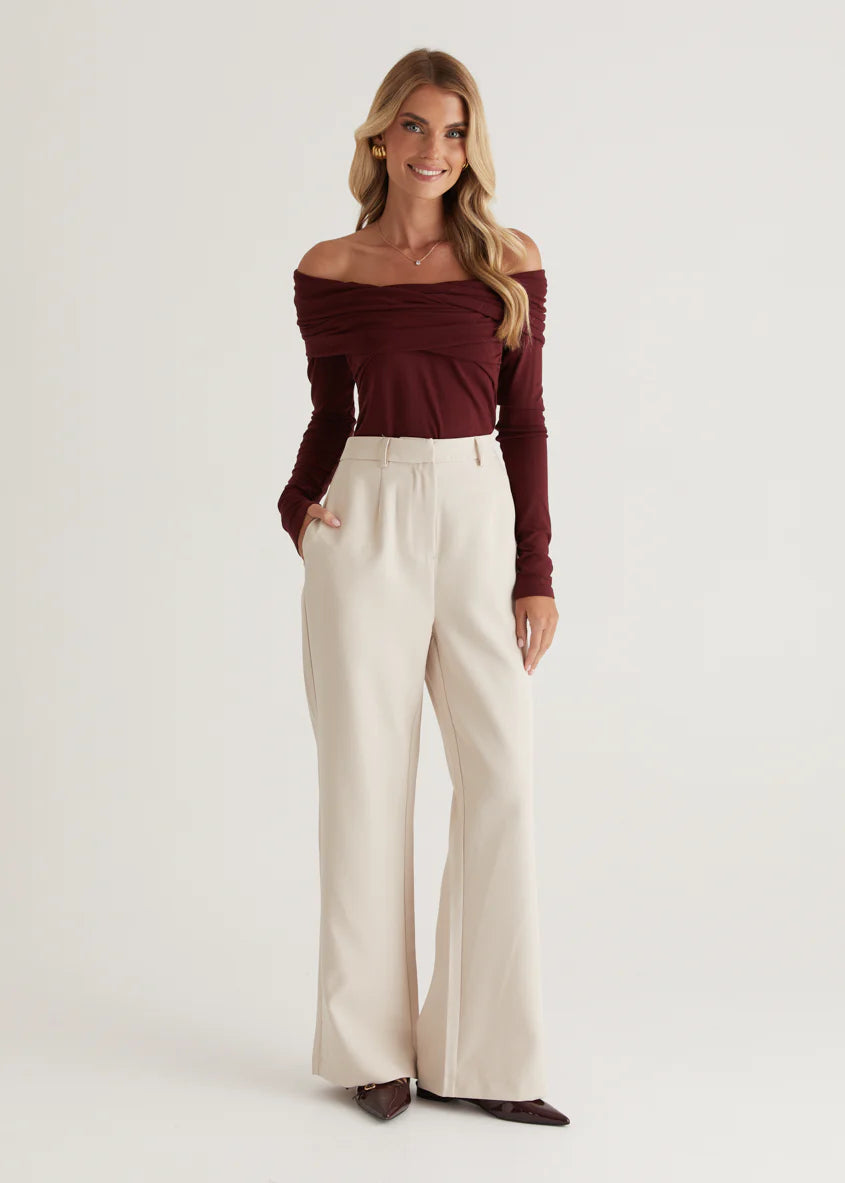 Rayz Off Shoulder Top - Mahogany