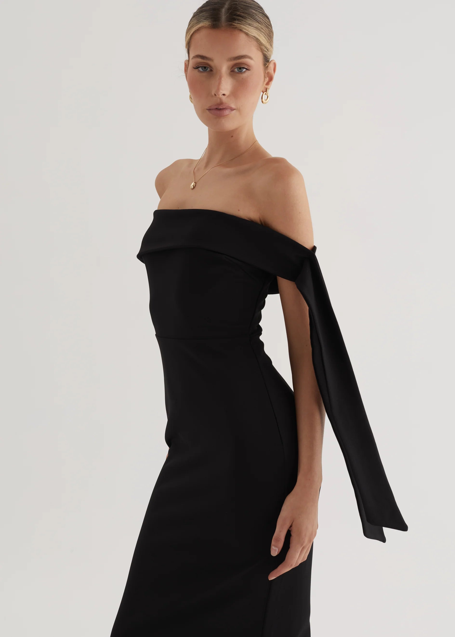Renia Off Shoulder Maxi Dress - Black