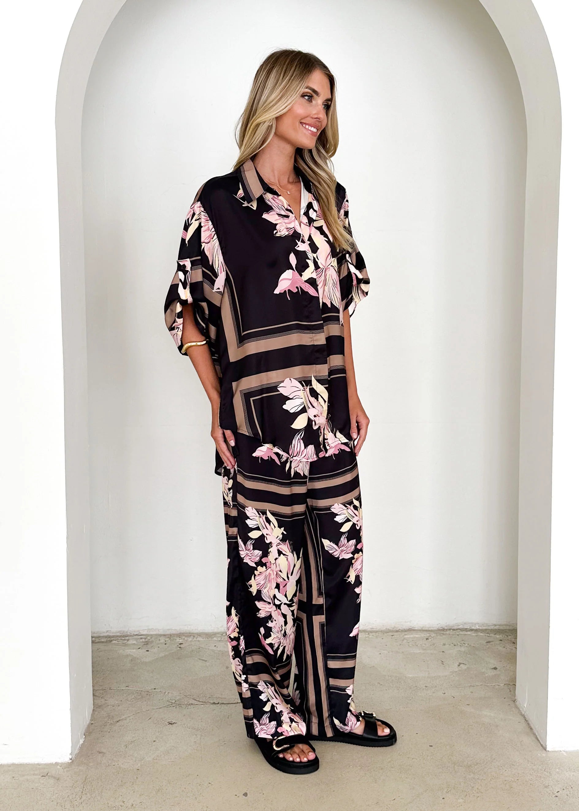 Kaycie Pants - Black Floral