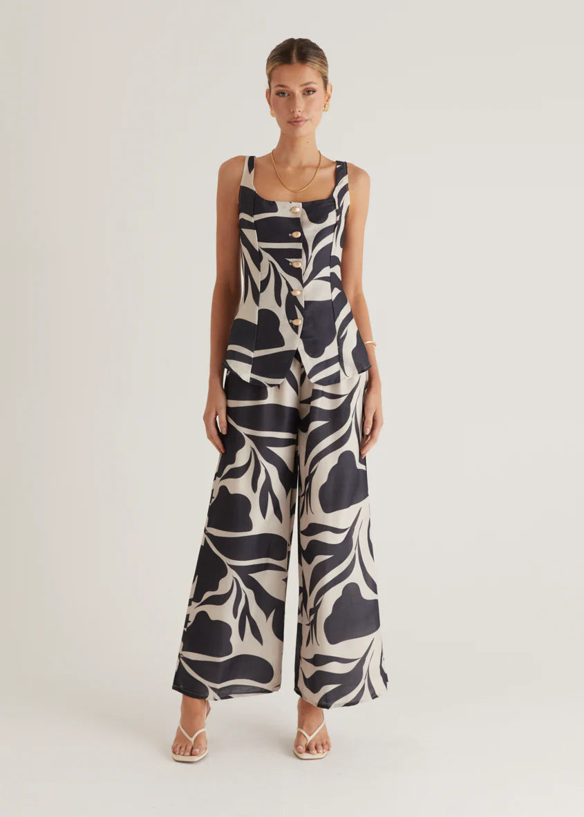 Arrow Top - Black Abstract