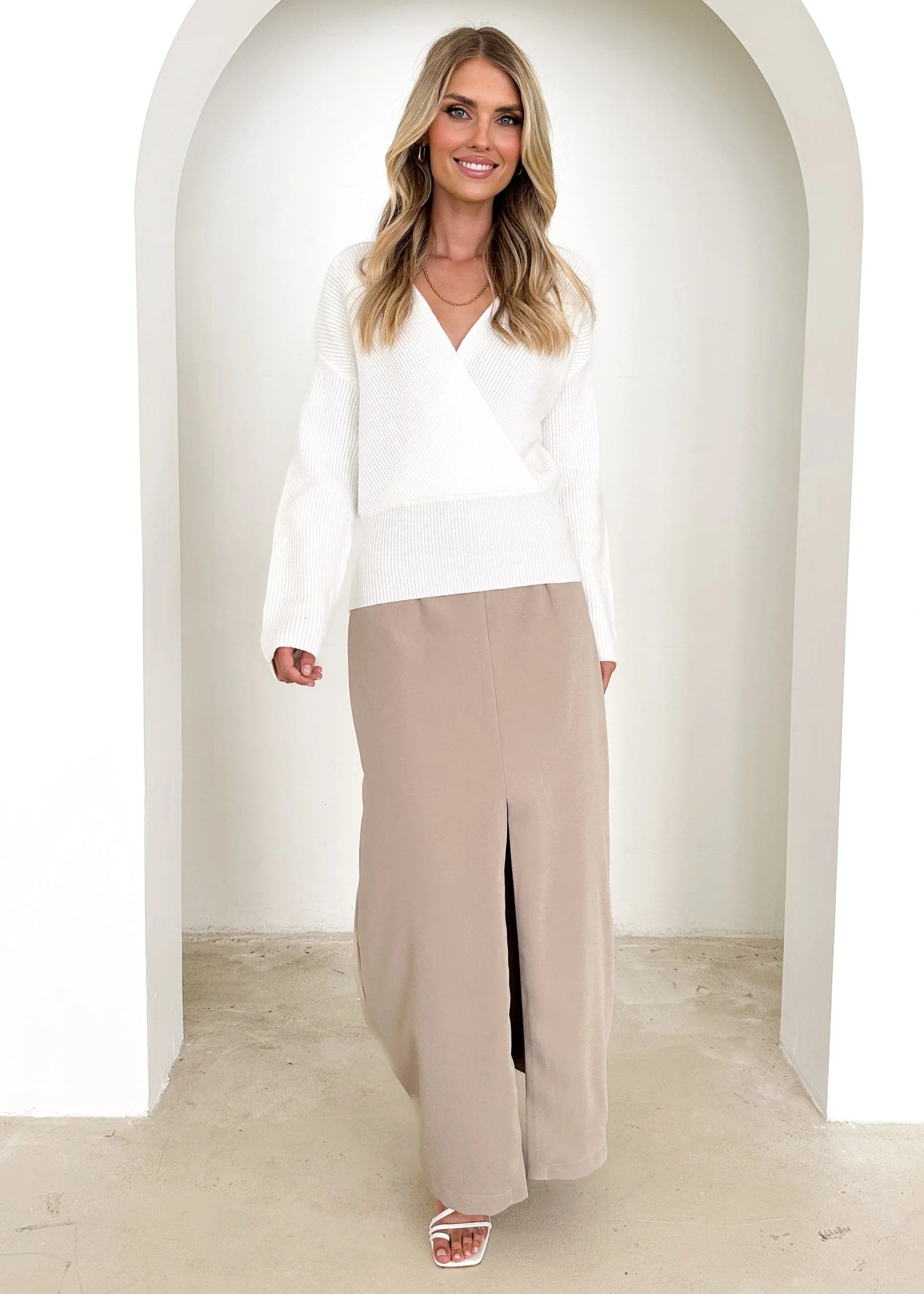 Cattriena Cropped Sweater - Off White