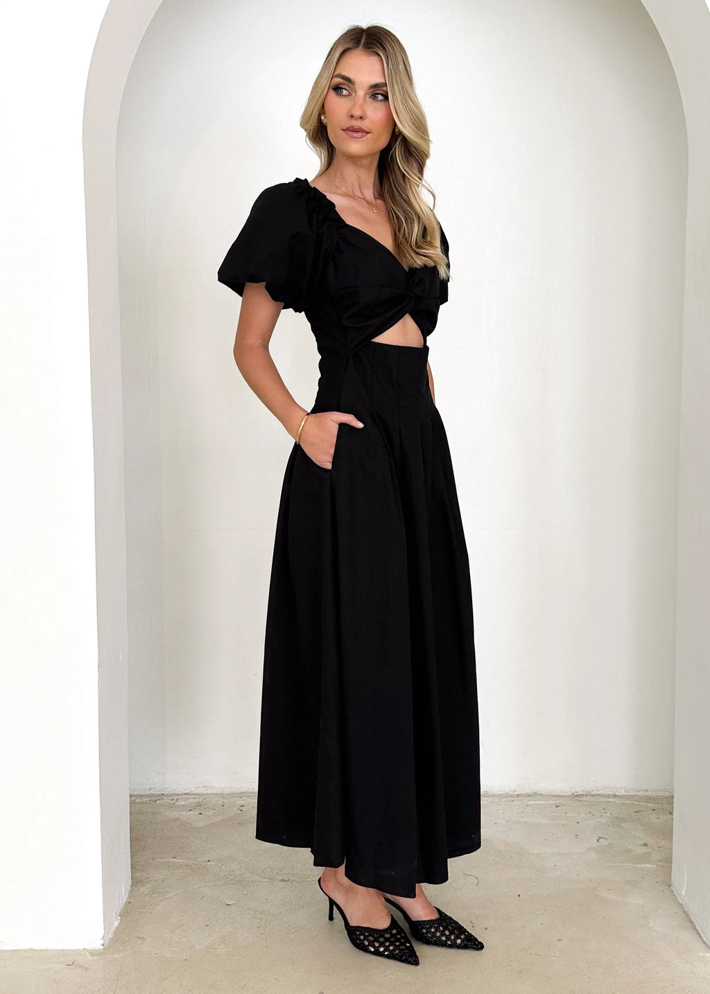 Larttie Off Shoulder Midi Dress - Black