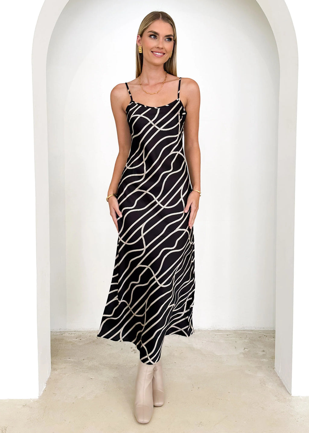 Magy Maxi Dress - Black Rope