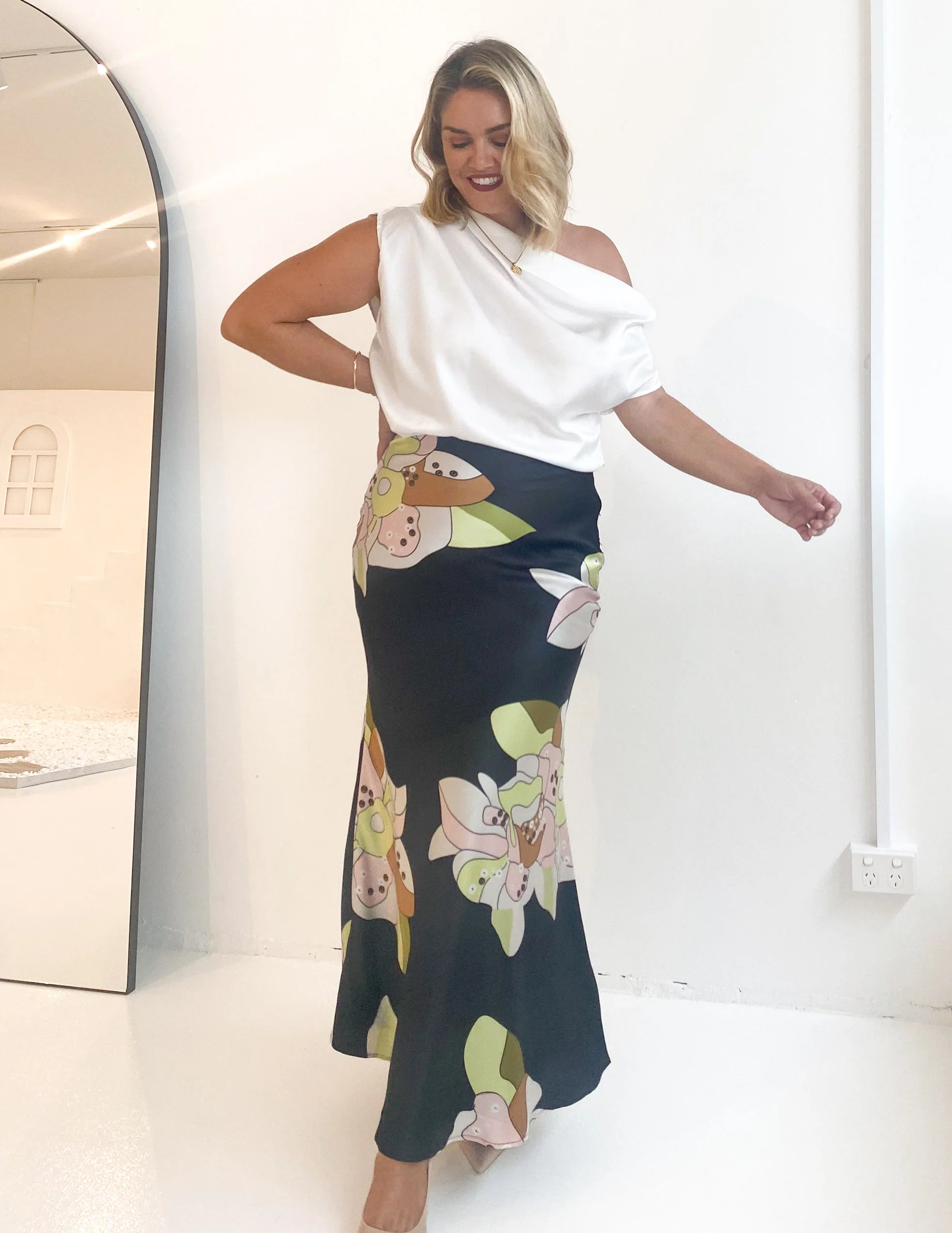 Cleos Maxi Skirt - Black Astrid