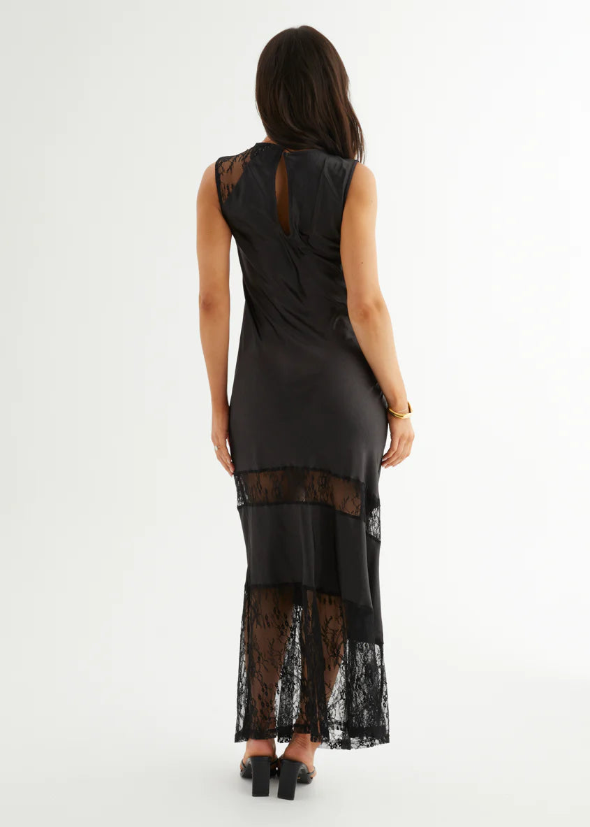 Jorgie Lace Maxi Dress - Black