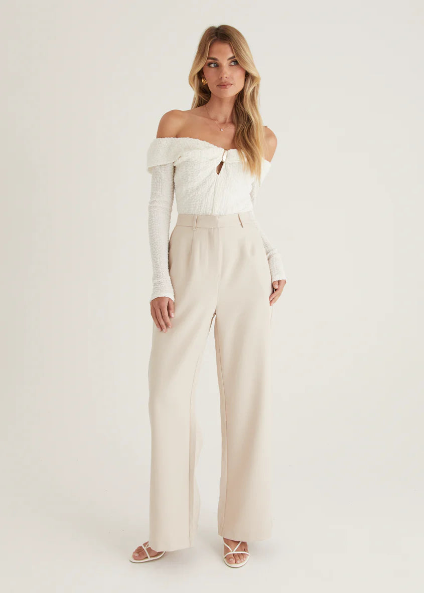 Imcroe Off Shoulder Top - Off White