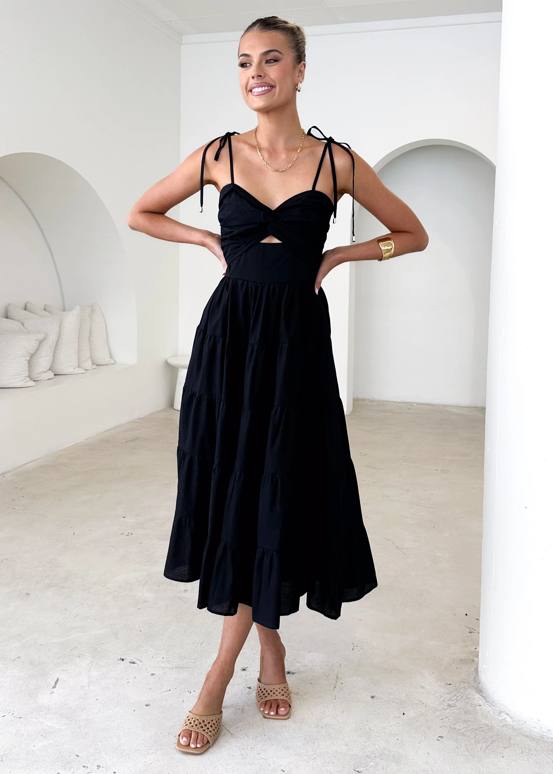 Tallia Midi Dress - Black