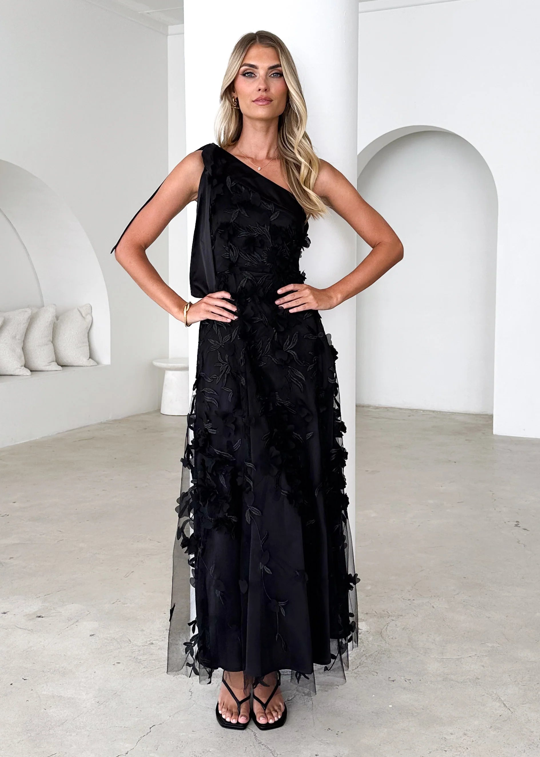 Devotion One Shoulder Midi Dress - Black