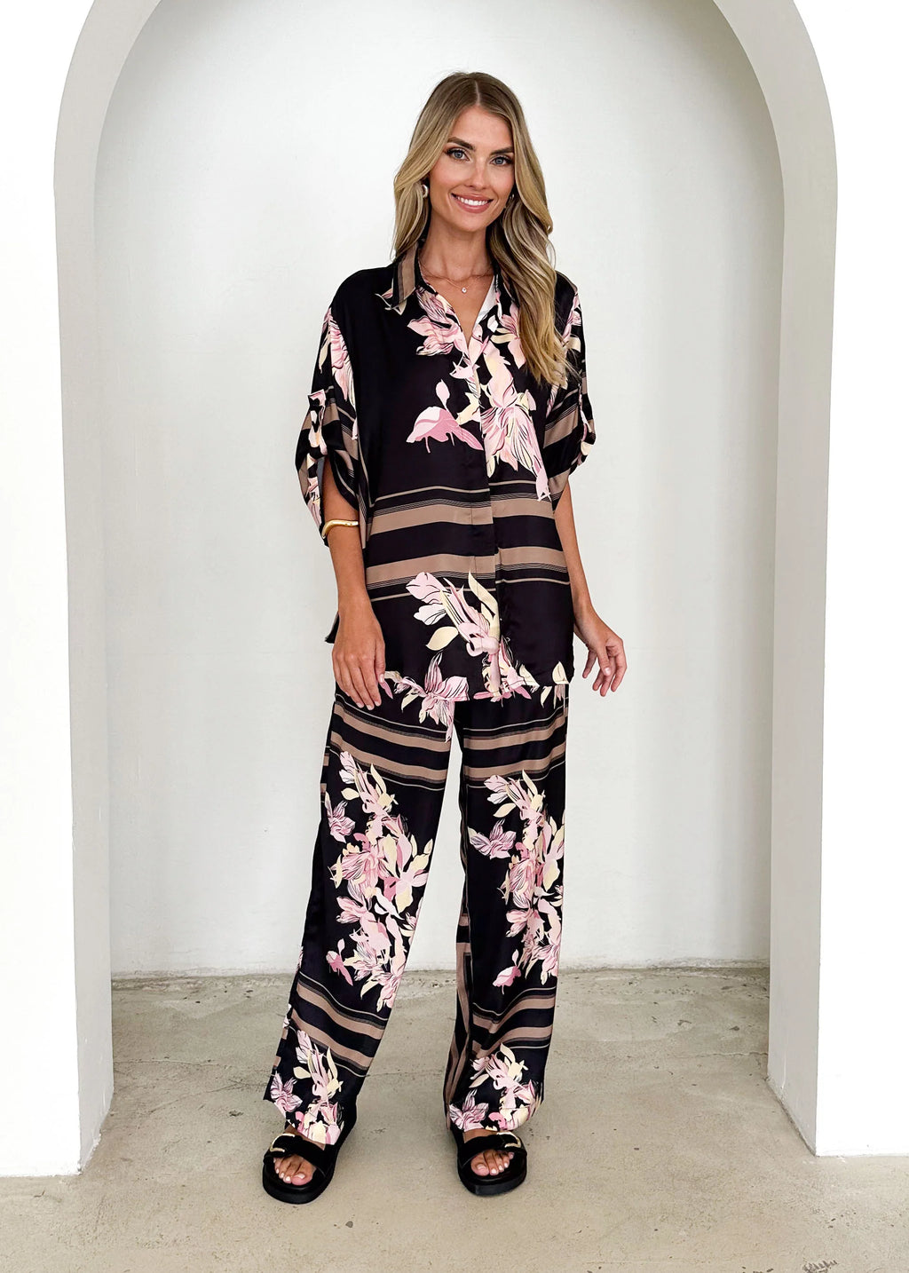 Kaycie Pants - Black Floral