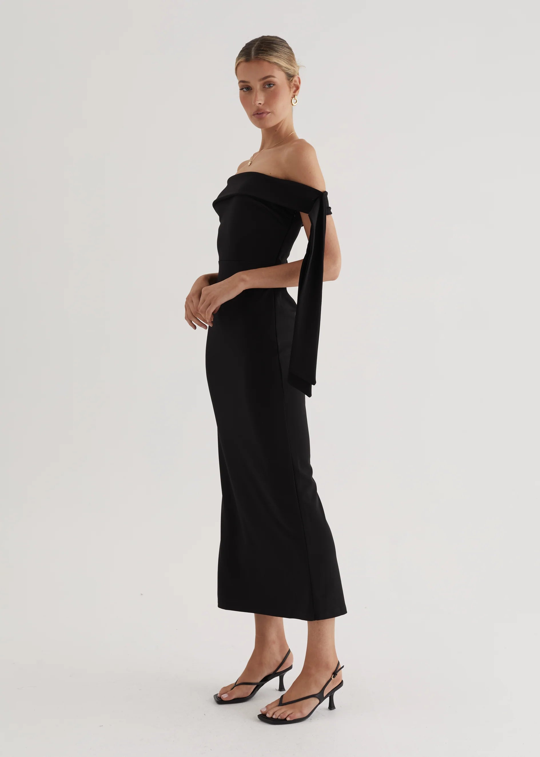 Renia Off Shoulder Maxi Dress - Black