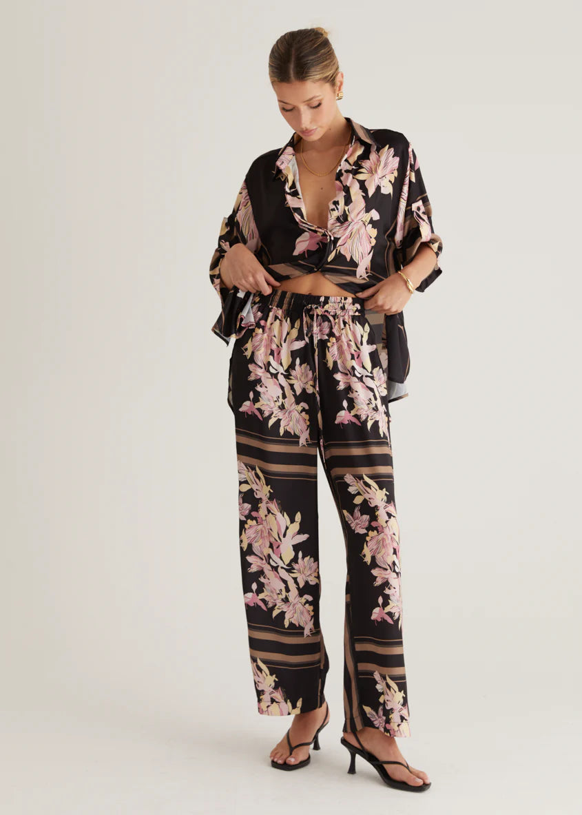 Kaycie Pants - Black Floral