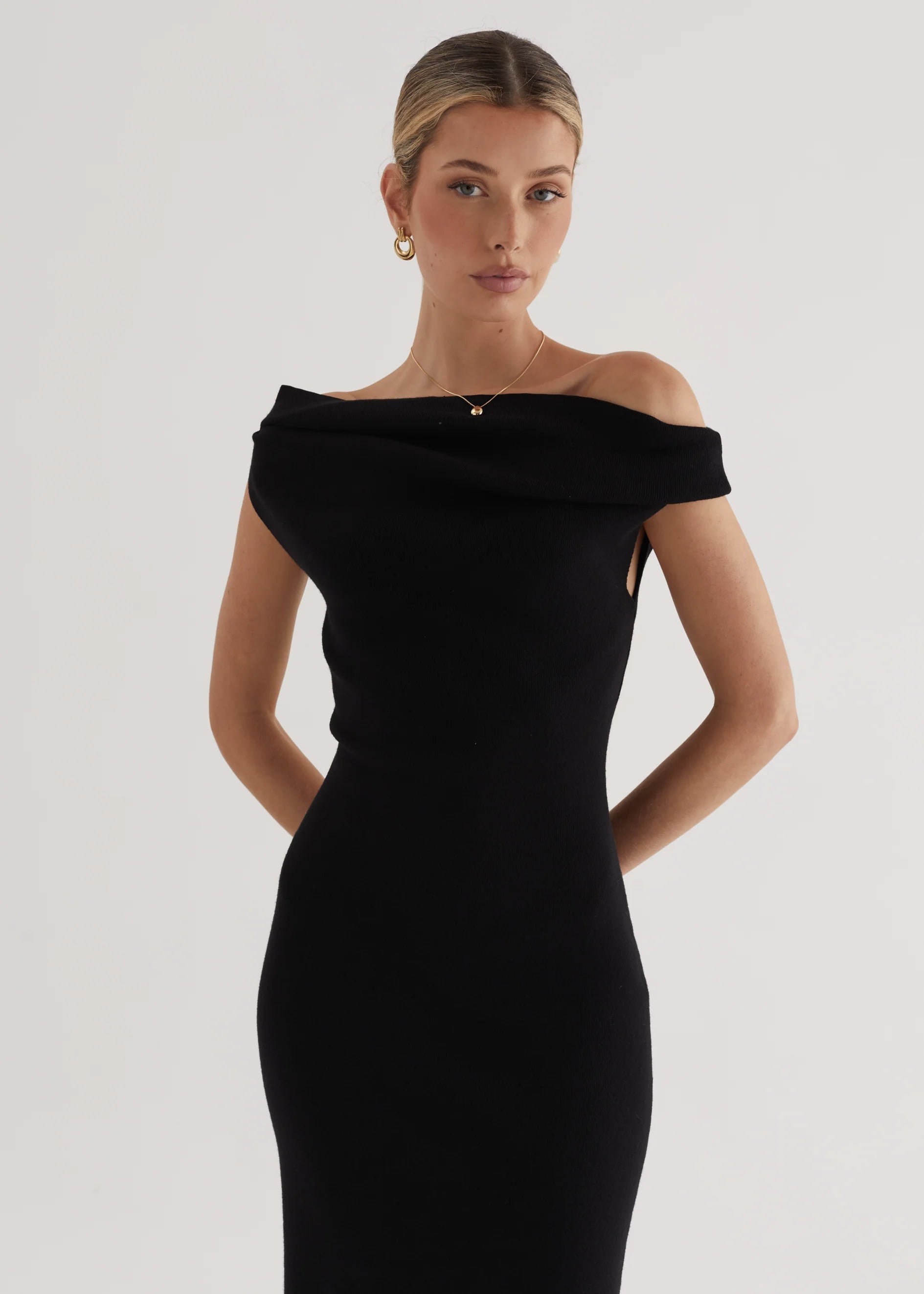 Serenade Knit Midi Dress - Black
