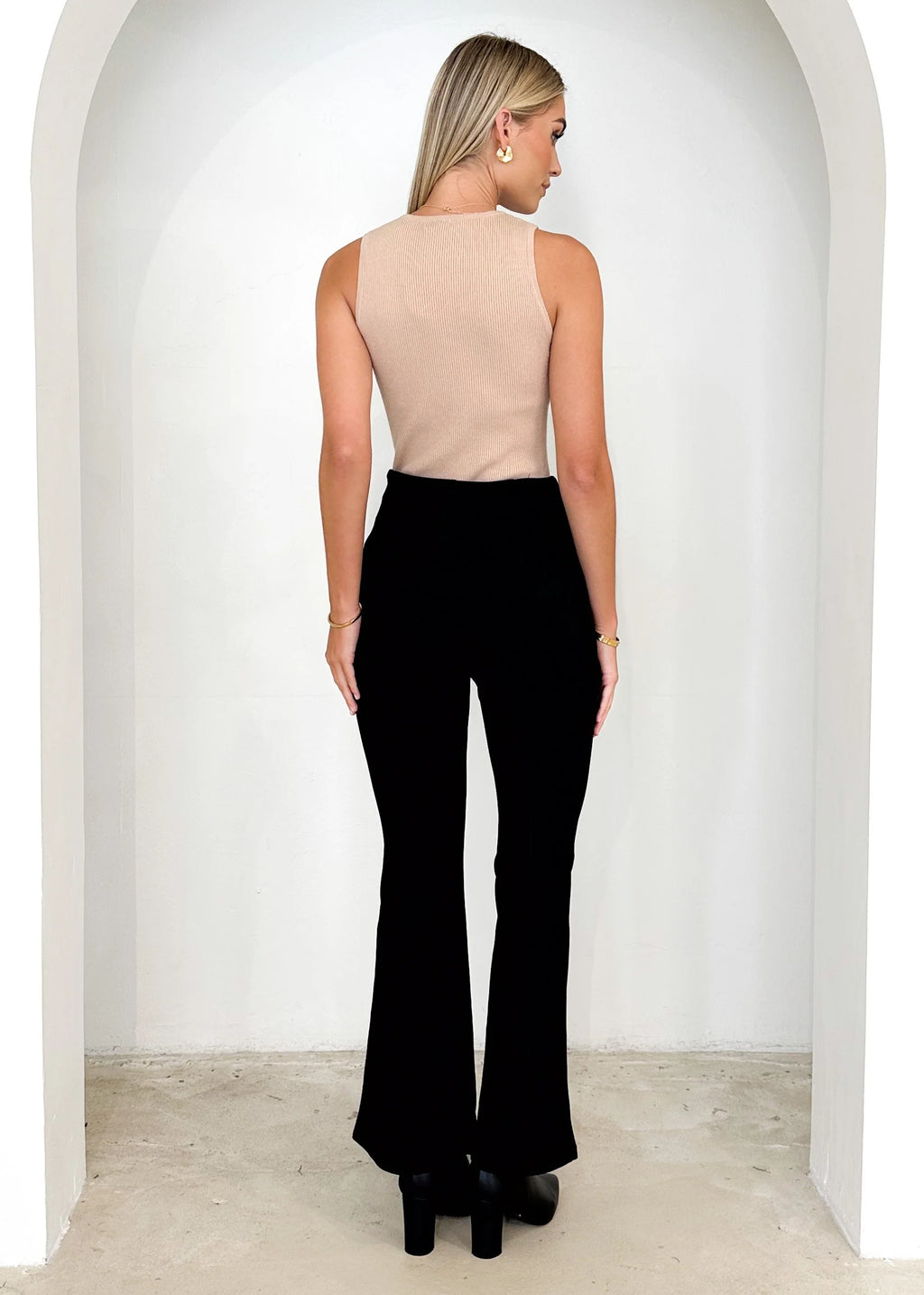 Hollora Pants - Black