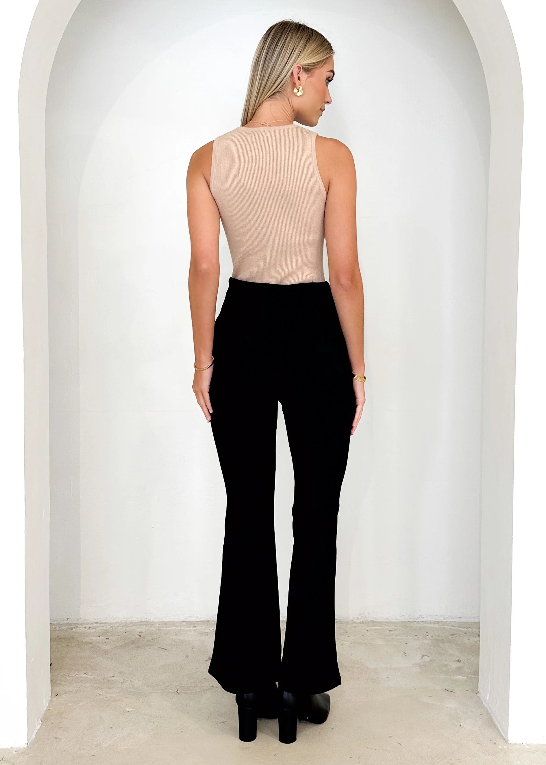 Hollora Pants - Black