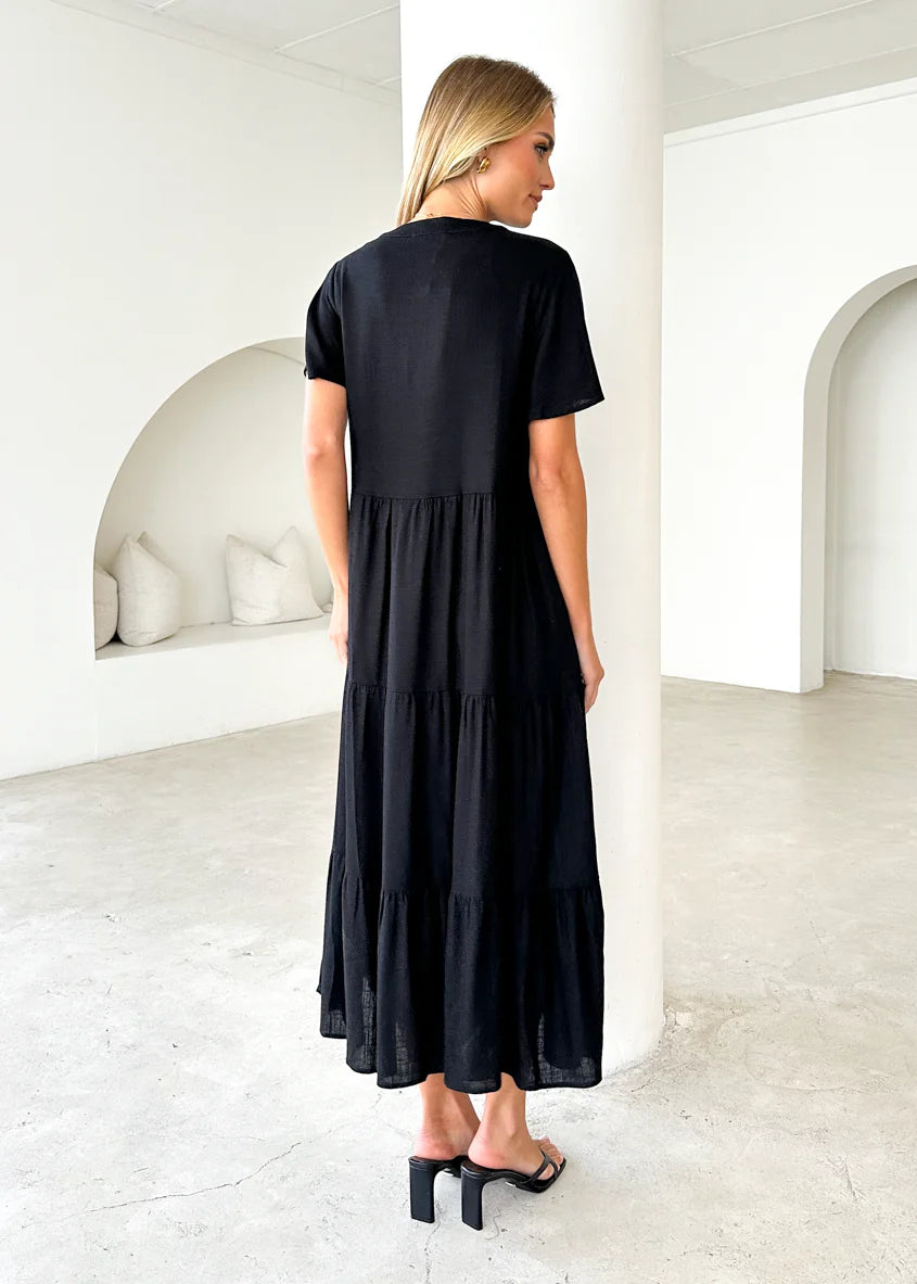 Niaomi Maxi Dress - Black
