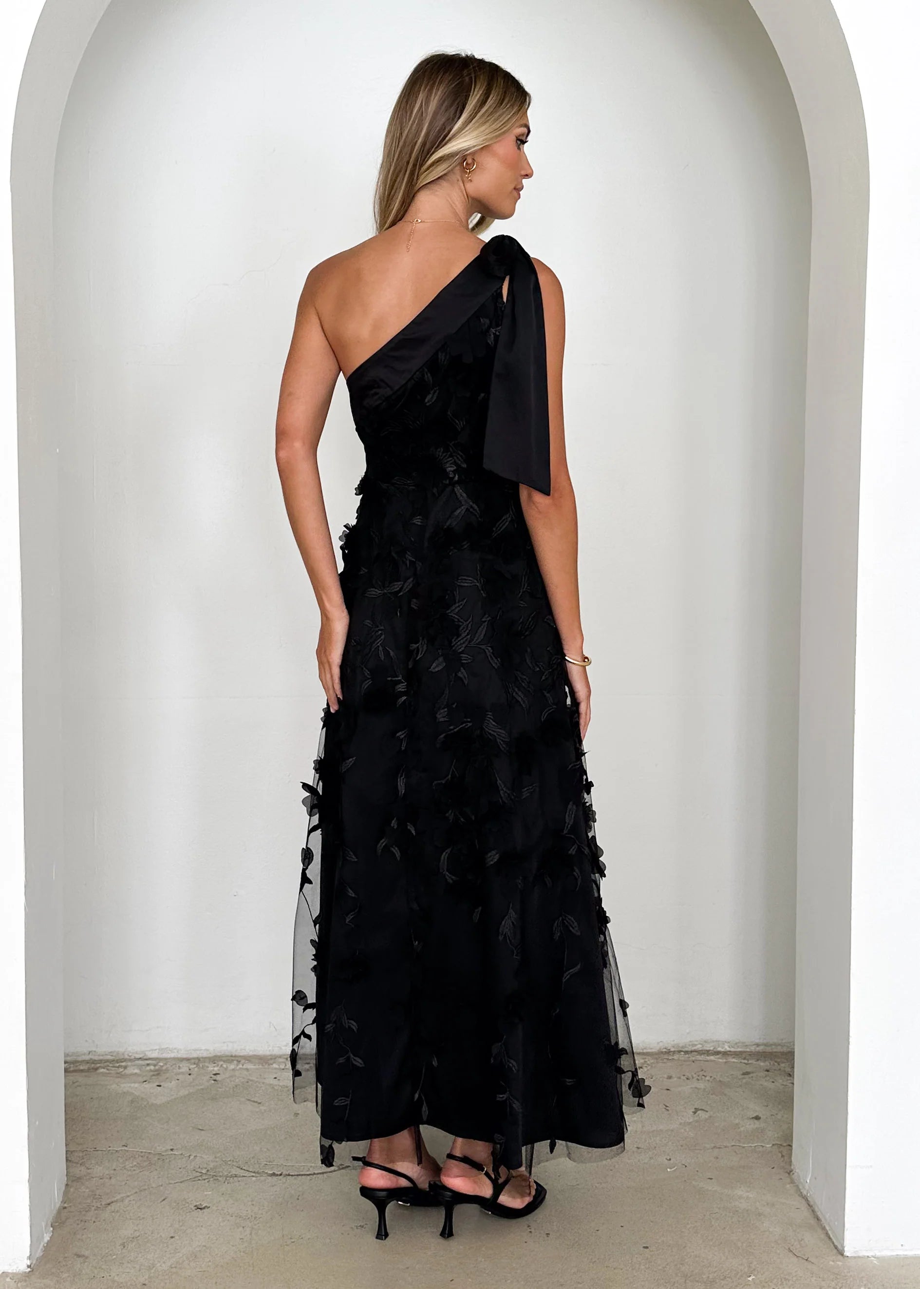 Devotion One Shoulder Midi Dress - Black