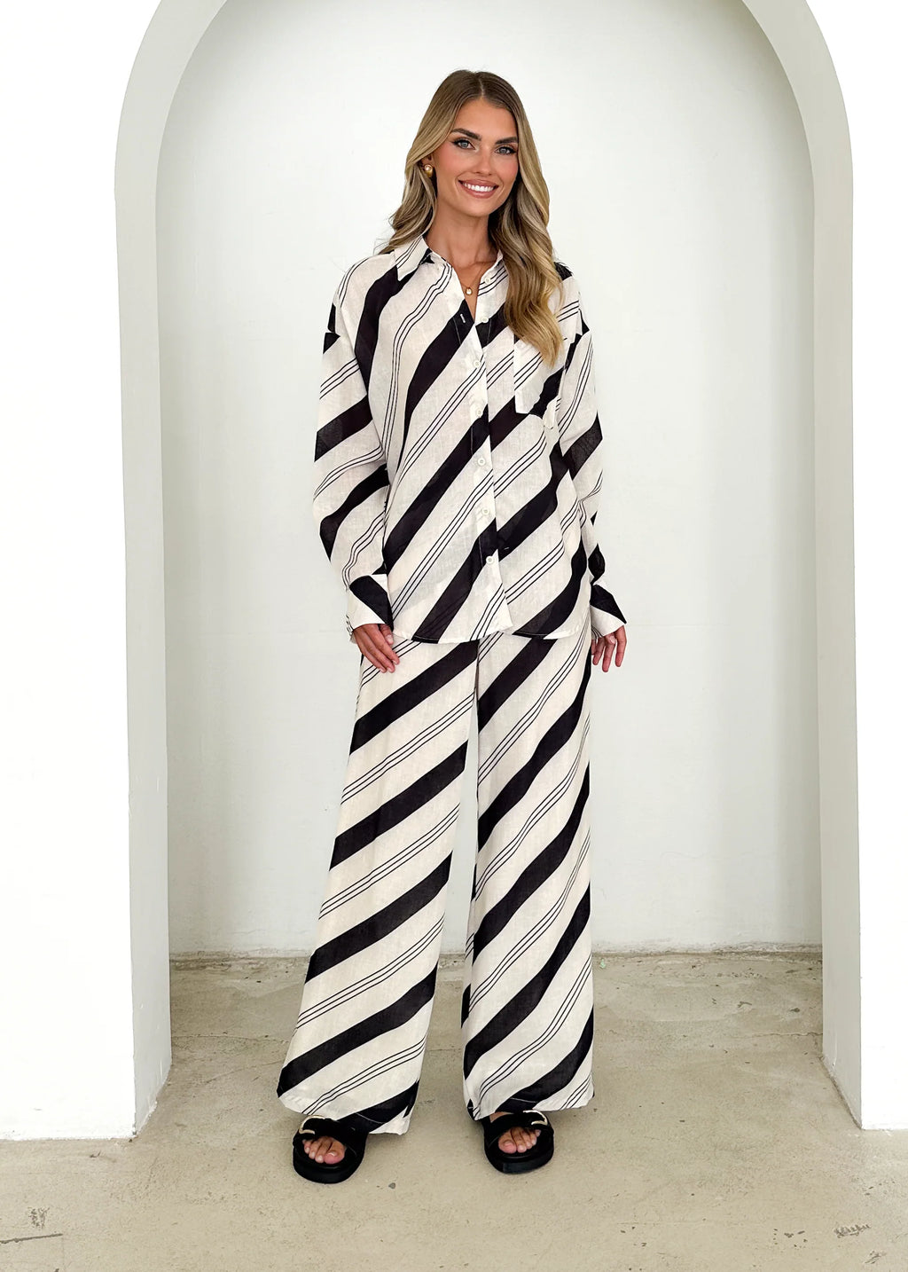 Jessa Shirt - Black Stripe