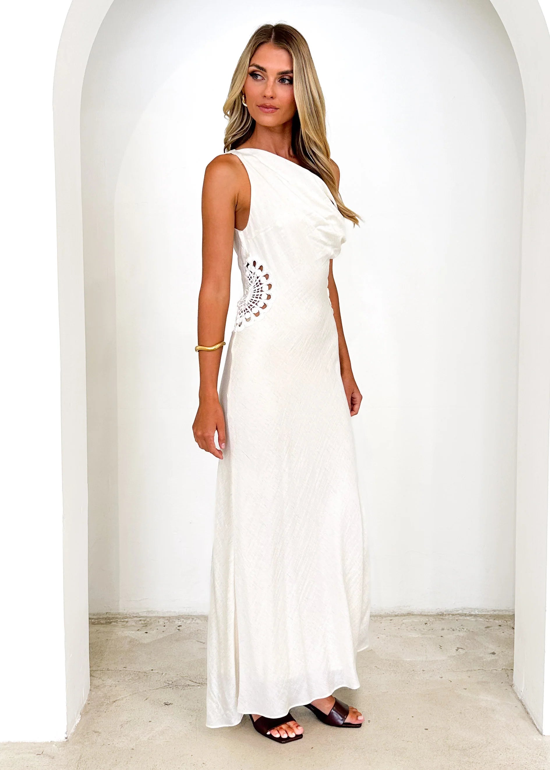 Sarai One Shoulder Maxi Dress - Cream