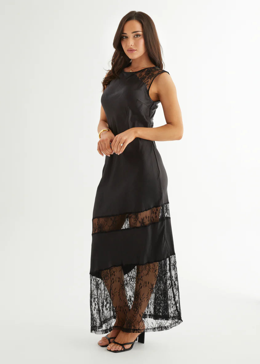 Jorgie Lace Maxi Dress - Black