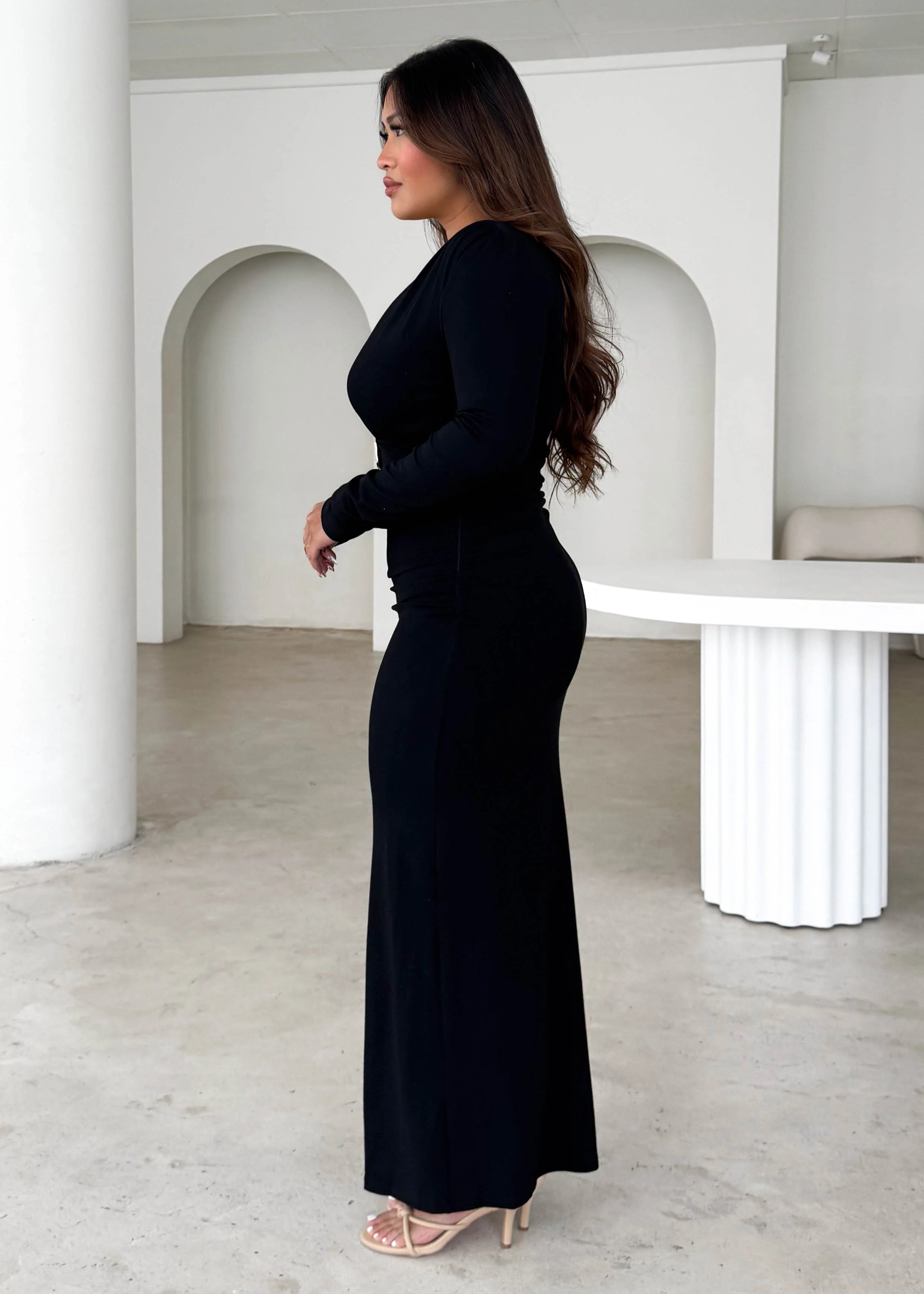 Alysse Midi Dress - Black