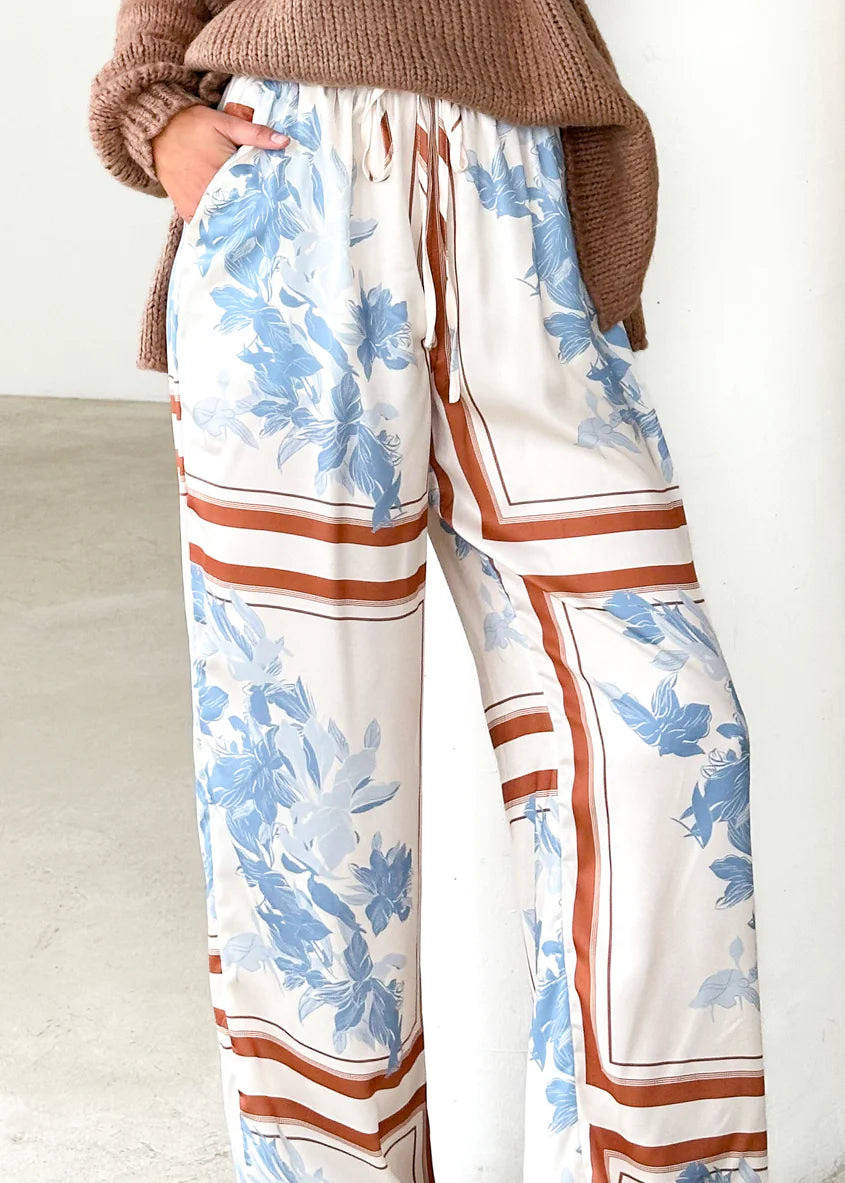 Kaycie Pants - Blue Flowers