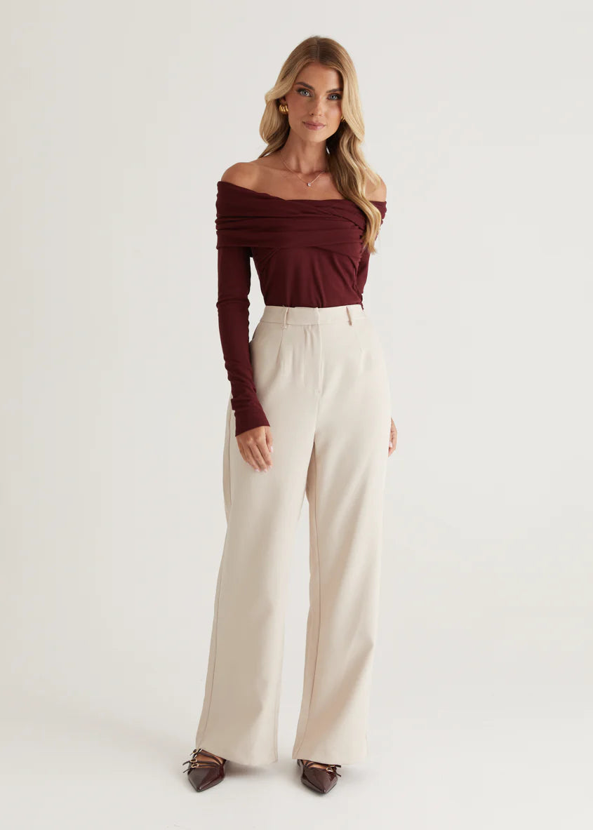 Rayz Off Shoulder Top - Mahogany