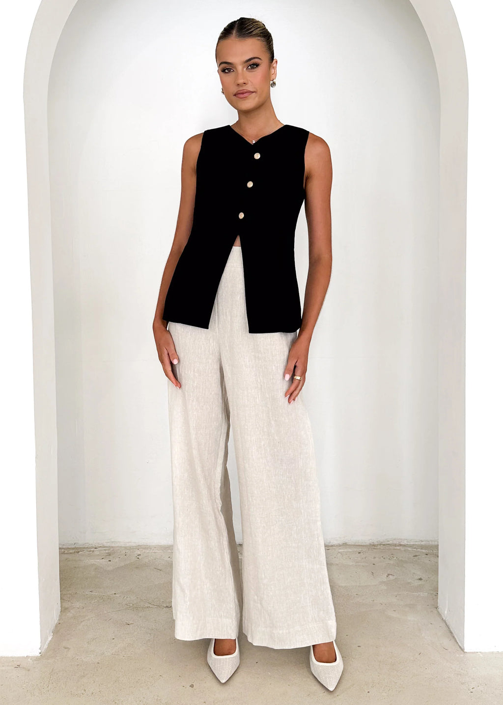 Jolie Vest Top - Black