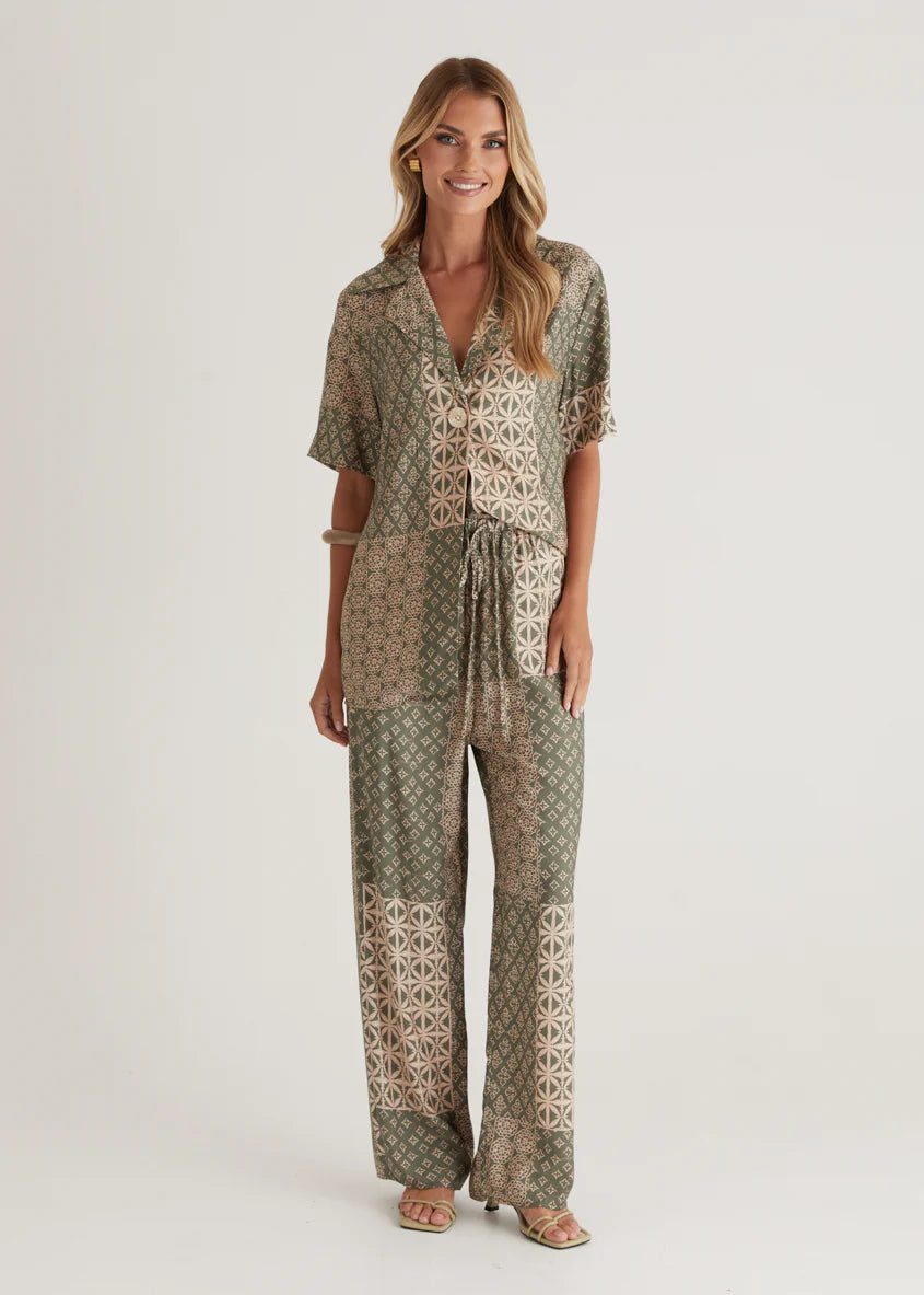 Kordyn Shirt - Green Batik