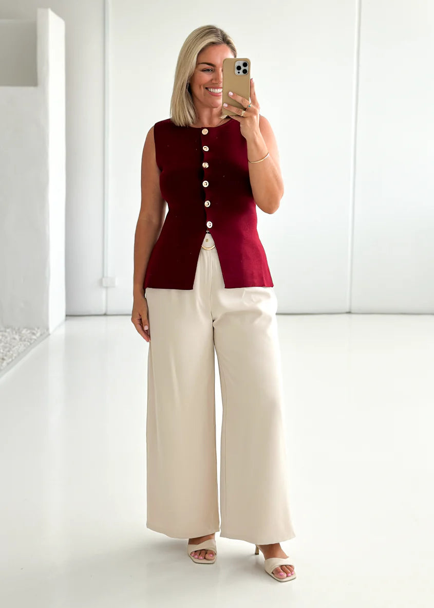 Tristy Knit Vest - Merlot
